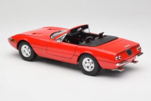 Ferrari 365 GTS Červený Solido 1:18 8017 Kov – obrázok 7 z 8
