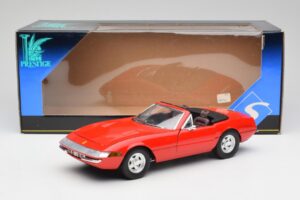 Ferrari 365 GTS Červený Solido 1:18 8017 Kov – obrázok 8 z 8