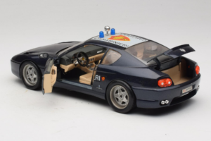 Ferrari 456 GT Carabinieri Čierny Bburago 1:18 3036-B3 Kov – obrázok 5 z 8