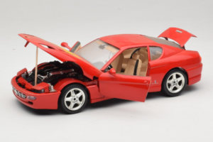 Ferrari 456 GT Ferrari Model Club Červený Bburago 1:18 3036-P1 Kov – obrázok 2 z 8
