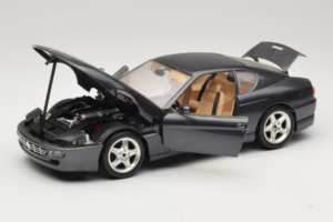 Ferrari 456 GT Šedý Metalíza Bburago 1:18 3036-G1 Kov – obrázok 2 z 8