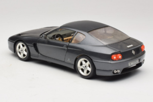 Ferrari 456 GT Šedý Metalíza Bburago 1:18 3036-G1 Kov – obrázok 7 z 8
