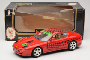 Ferrari 456 GT Interconti Car HiFi Červený Bburago 1:18 3036-D Kov – obrázok 8 z 8