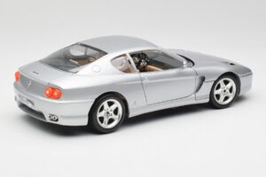 Ferrari 456 GT Strieborný Bburago 1:18 3036-M2 Kov – obrázok 3 z 8