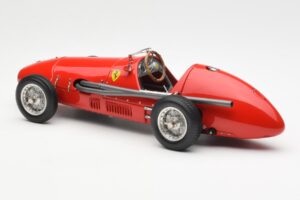 Ferrari 500 F2 #1 A. Ascari F1 Double World Champion 1952-1953 CMC 1:18 M-056 Kov – obrázok 5 z 6
