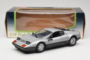 Ferrari 512BB Strieborný Kyosho 1:18 08171S Kov – obrázok 8 z 8