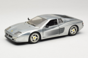 Ferrari 512M Chrome Silver Hot Wheels 1:18 25739 Kov