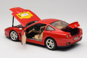 Ferrari 550 Maranello 22 Jahre Ferrari Model Club Červený Bburago 1:18 3064-P2 Kov – obrázok 5 z 8