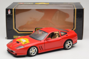 Ferrari 550 Maranello 22 Jahre Ferrari Model Club Červený Bburago 1:18 3064-P2 Kov – obrázok 8 z 8