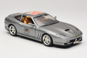 Ferrari 550 Maranello 25 Ferrari Model Club Strieborný Bburago 1:18 3344-S1 Kov – obrázok 5 z 7