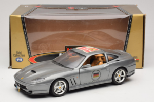Ferrari 550 Maranello 25 Ferrari Model Club Strieborný Bburago 1:18 3344-S1 Kov – obrázok 7 z 7