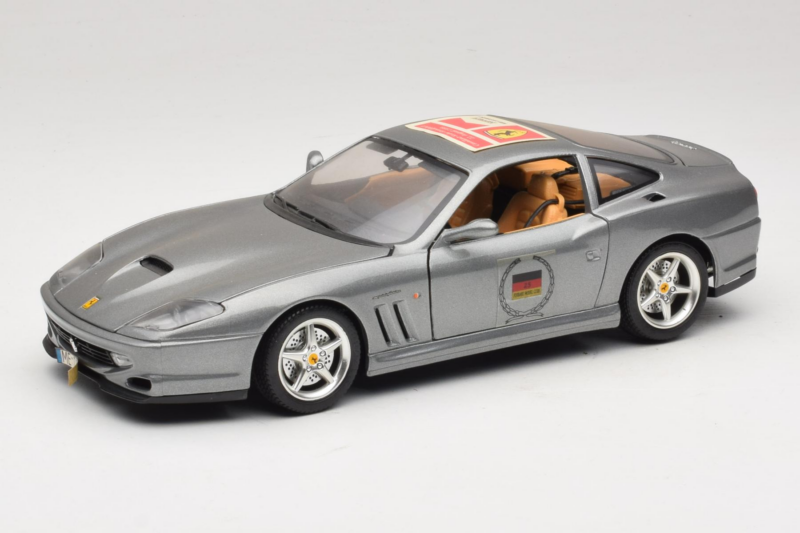 Ferrari 550 Maranello 25 Ferrari Model Club Strieborný Bburago 1:18 3344-S1 Kov