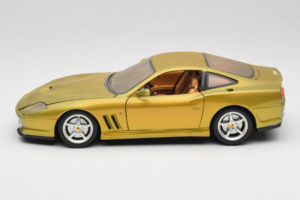 Ferrari 550 Maranello Gold Metallic Braccio & Gotz Bburago 1:18 3044-G1 Kov – obrázok 4 z 8