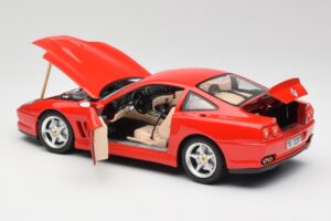 Ferrari 550 Maranello Červený Bburago 1:18 3064 Kov – obrázok 5 z 8