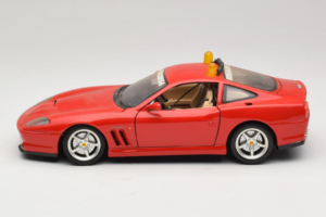 Ferrari 550 Maranello Safety Car Rosso Corsa Bburago 1:18 3064-P1 Kov – obrázok 4 z 8