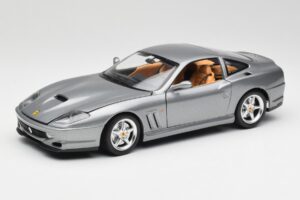 Ferrari 550 Maranello Strieborný Bburago 1:18 3344 Kov