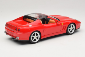 Ferrari 575M Superamerica Červený Hot Wheels 1:18 J2858 Kov – obrázok 3 z 8