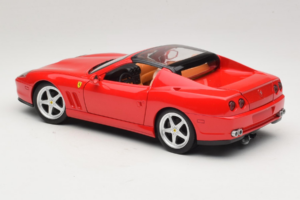 Ferrari 575M Superamerica Červený Hot Wheels 1:18 J2858 Kov – obrázok 7 z 8