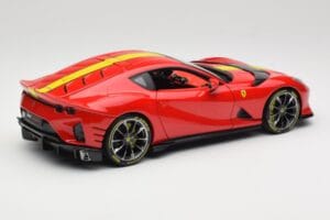 Ferrari 812 Competizione Rosso Corsa So Žltými Pruhmi Bburago 1:18 18-16915 Kov – obrázok 3 z 8