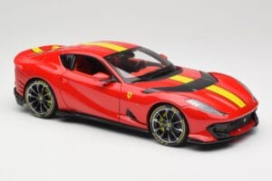 Ferrari 812 Competizione Rosso Corsa So Žltými Pruhmi Bburago 1:18 18-16915 Kov – obrázok 6 z 8