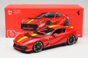 Ferrari 812 Competizione Rosso Corsa So Žltými Pruhmi Bburago 1:18 18-16915 Kov – obrázok 8 z 8