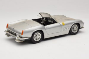 Ferrari California Kabriolet Strieborný Tonka 1:18 01109-S1 Kov – obrázok 3 z 8