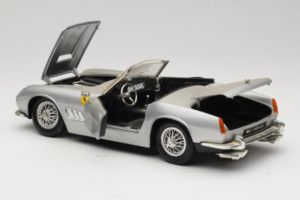 Ferrari California Kabriolet Strieborný Tonka 1:18 01109-S1 Kov – obrázok 5 z 8