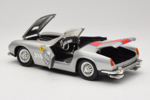 Ferrari California #22 Strieborný Červený Pruh 1966 Tonka 1:18 01109-S2 Kov – obrázok 5 z 8