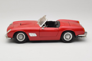 Ferrari California Kabriolet Červený Tonka 1:18 01109-P1 Kov – obrázok 4 z 8