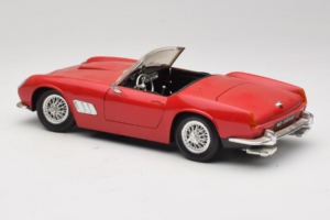 Ferrari California Kabriolet Červený Tonka 1:18 01109-P1 Kov – obrázok 7 z 8
