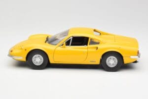 Ferrari Dino 246 GT Žltý Anson 1:18 30301W Kov – obrázok 4 z 8