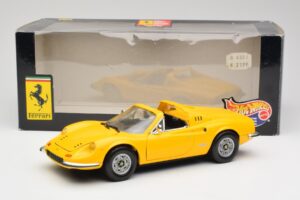 Ferrari Dino 246 GTS Žltý Hot Wheels 1:18 23920 Kov – obrázok 8 z 8