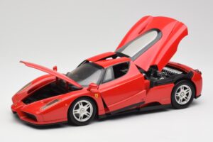 Ferrari Enzo Červený Hot Wheels 1:18 56293 Kov – obrázok 2 z 8