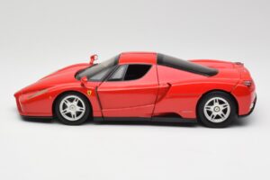 Ferrari Enzo Červený Hot Wheels 1:18 56293 Kov – obrázok 4 z 8