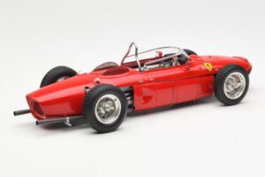 Ferrari Dino 156 Sharknose F1 1961 CMC 1:18 M-078 Kov – obrázok 2 z 6