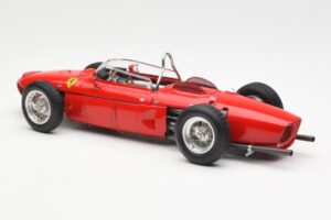Ferrari Dino 156 Sharknose F1 1961 CMC 1:18 M-078 Kov – obrázok 5 z 6