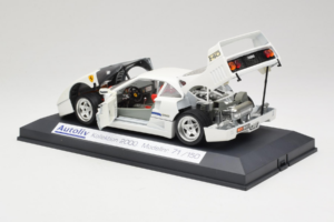 Ferrari F40 Autoliv Biely Limitovaná Edícia 150 ks Exclusive Cars 1:18 EC001 Kov – obrázok 5 z 9