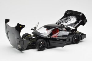 Ferrari F40 Čierny Kyosho 1:18 08416BK Kov – obrázok 2 z 10