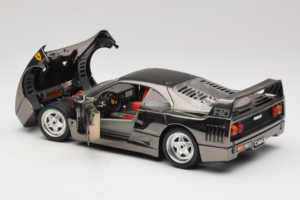 Ferrari F40 Chrome Black Bburago 1:18 3401-B1 Kov – obrázok 5 z 8