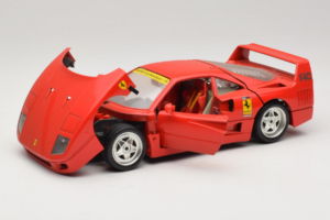 Ferrari F40 Club Deutschland Červený Bburago 1:18 3032-L3 Kov – obrázok 2 z 8