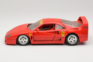 Ferrari F40 Club Deutschland Červený Bburago 1:18 3032-L3 Kov – obrázok 4 z 8