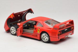 Ferrari F40 Club Deutschland Červený Bburago 1:18 3032-L3 Kov – obrázok 5 z 8