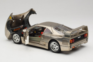 Ferrari F40 Dark Chrome Silver Kroymans Limitovaná Edícia Bburago 1:18 3032-C2 Kov – obrázok 5 z 8