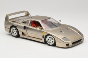 Ferrari F40 Dark Chrome Silver Kroymans Limitovaná Edícia Bburago 1:18 3032-C2 Kov – obrázok 6 z 8