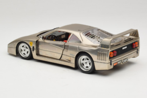 Ferrari F40 Dark Chrome Silver Kroymans Limitovaná Edícia Bburago 1:18 3032-C2 Kov – obrázok 7 z 8