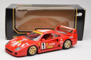 Ferrari F40 Evoluzione Bburago 1:18 3042 Kov – obrázok 8 z 8