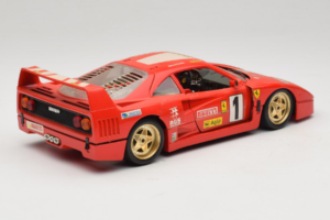 Ferrari F40 Evoluzione #1 Pirelli Červený 1992 Bburago 1:18 3042-P1 Kov – obrázok 3 z 8