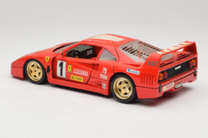 Ferrari F40 Evoluzione #1 Pirelli Červený 1992 Bburago 1:18 3042-P1 Kov – obrázok 7 z 8