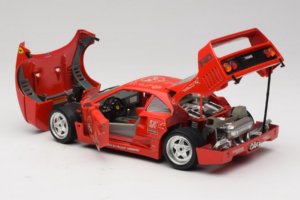 Ferrari F40 Evoluzione FC Nürnberg Special Edition Červený Bburago 1:18 3042-FCN Kov – obrázok 5 z 8