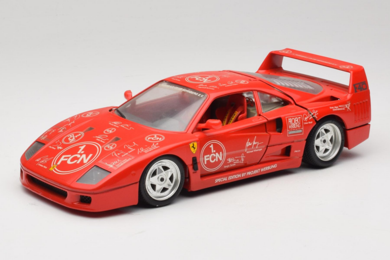 Ferrari F40 Evoluzione FC Nürnberg Special Edition Červený Bburago 1:18 3042-FCN Kov